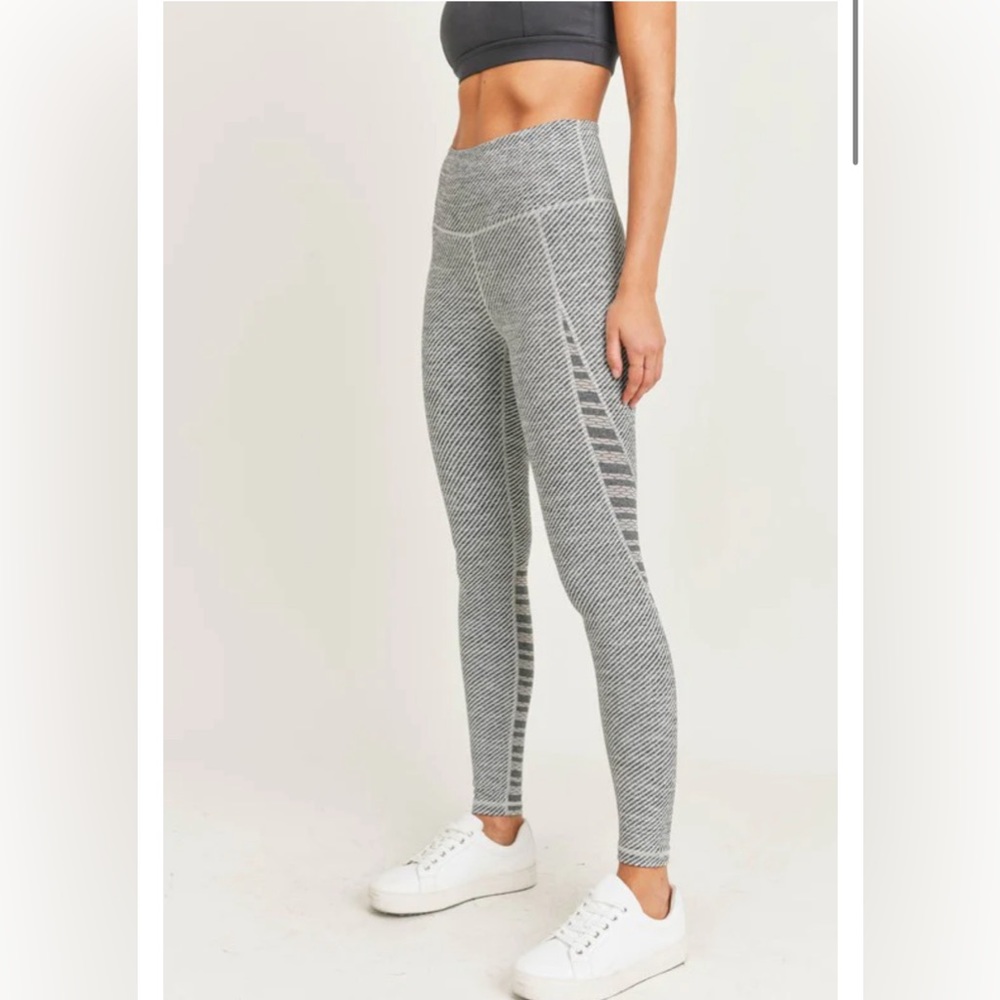 Mono B | Gray Striped Yoga Leggings High Rise DJ2243